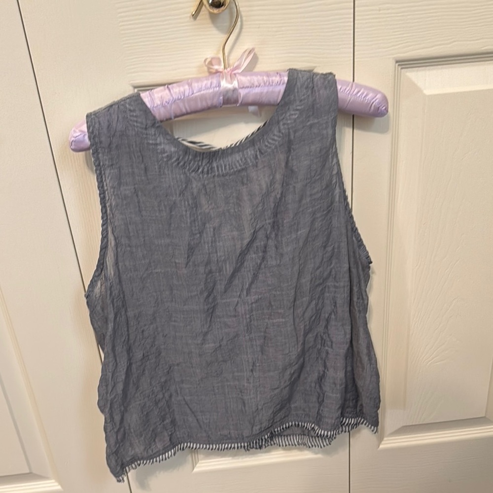 Bella Dahl brand Gray Sleeveless Women's Top . Size medium